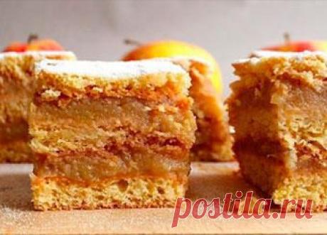 Пирог из яблочного пюре Пиканта