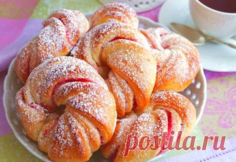 Булочки завитушки с клюквенной начинкой - Меню Дня - menyudnya.ru