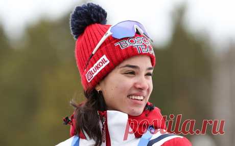 Олимпийская чемпионка Степанова завоевала золото Спартакиады в скиатлоне. Вероника Степанова завоевала вторую медаль на Спартакиаде после серебра в спринте. Второй стала Анастасия Кулешова, третьей — Мария Истомина