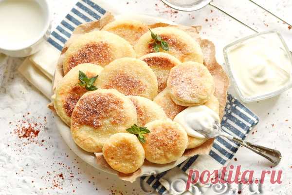 Творожные пышки на сковороде Вкус творожных пышек для многих знаком из детства, поскольку все бабушки баловали ими младшее поколение. С годами рецептов пышек из творога стало безграничное количество, каждый старается внести в данную выпечку свою изюминку...