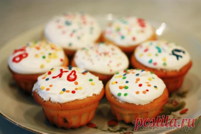 Кексы с изюмом