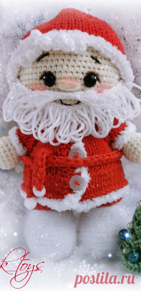 PDF Пупс малыш в костюме Деда Мороза крючком. FREE crochet pattern; Аmigurumi doll patterns. Амигуруми схемы и описания на русском. Вязаные игрушки и поделки своими руками #amimore - Дед Мороз, Новый год, выкройки блузок новогодняя кукла, куколка.