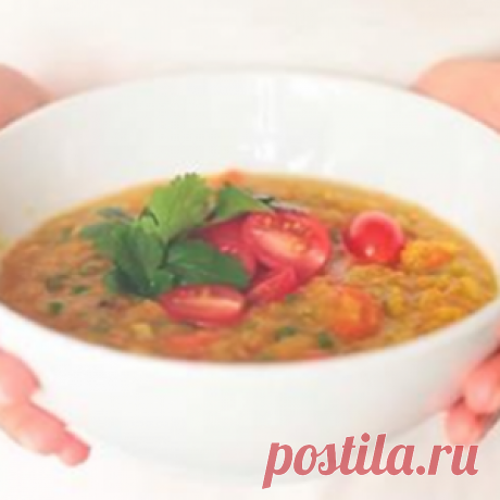 Вкусный чечевичный суп готовится без мяса, потому что чечевиц по содержанию белка его заменяет