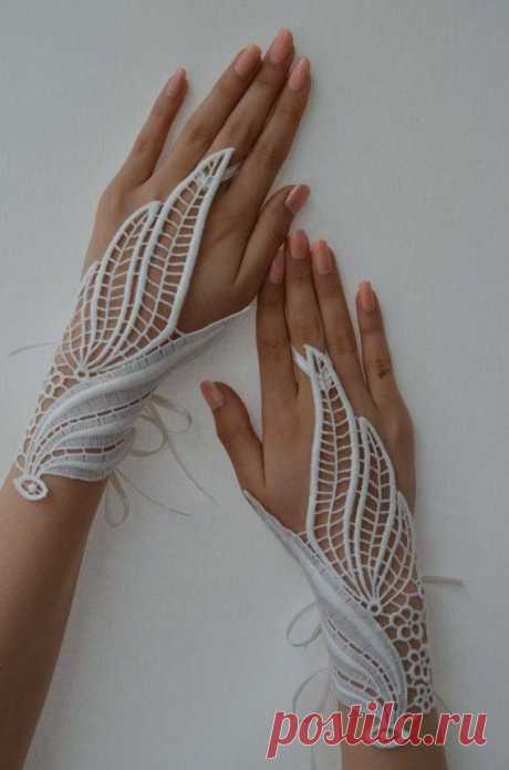 (9) Ayse Büyükadalı
