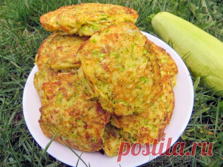 Самые вкусные Кабадраники! Новое название старому рецепту Приближаем лето, готовим больше с овощами! Но и про мясо не забываем. Сегодня именно такой рецепт, который очень полюбили в нашей семье! Такие кабачки будут есть все!  Все продукты подготовили, овощи ...