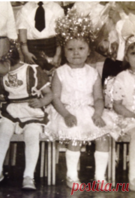 Без истории Новый год — это просто день в календаре. А мы хотим превратить его в сказку. Пока мифотворцы готовили новогодние проекты, вспомнили много смешного и забавного, грустного и веселого из прошлых Новых годов. Мы решили поделиться этими историями с вами, чтобы декабрь был веселее, а ощущения чуда стало ближе. Татьяна Бурцева, копирайтер, рассказала нам свою историю: «С самого детства Новый год — мой любимый праздник. Думаю, благодаря родителям, которые устраивали нам с братом настоящую…