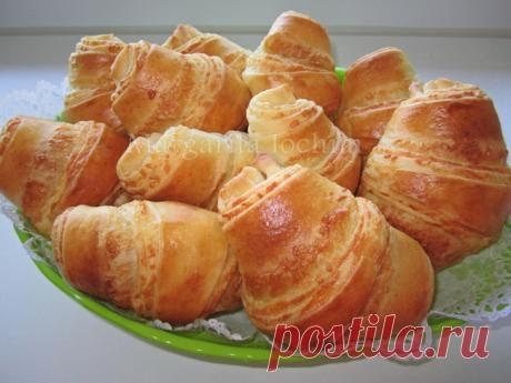 Круассаны с сыром из дрожжевого теста