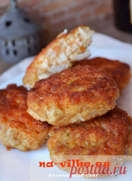 Рубленые котлеты из куриной грудки с манкой.