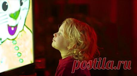 «Лучший вариант — совместный просмотр»: психолог — о влиянии российских и зарубежных мультфильмов на развитие ребёнка. У российской школы мультипликации свои особенности — в первую очередь акцент делается на воспитании высоких моральных качеств в маленьких зрителях. Об этом в интервью RT рассказала старший научный сотрудник сектора «Центр когнитивных исследований цифровой образовательной среды» ЦМИСД МГППУ Елена Шепелева. В то же время, по её словам, иностранные мультфильмы отличаются…