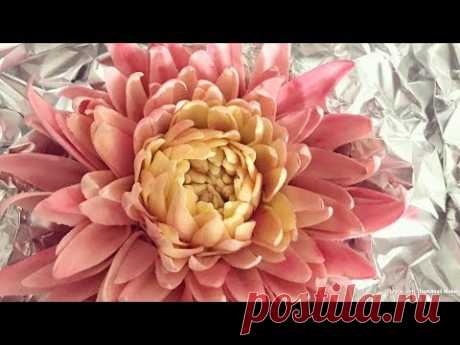 How To Create A Dahlia Using Sugar Paste