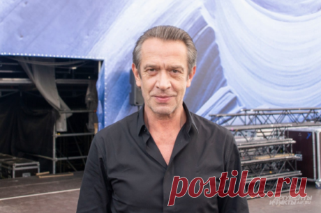 Машков стал президентом «Золотой Маски». Секретариат поддержал инициативу Владимира Машкова разработать программу мероприятий, посвященных 150-летию СТД в 2026 году.