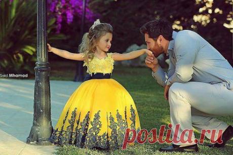 Мужики мечтают о сыночке,   родилась - и без ума от дочки