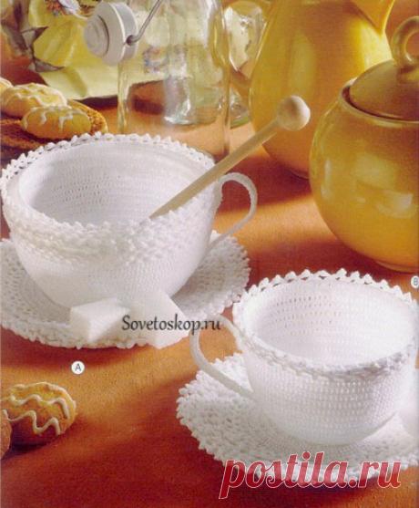 Вязаный сувенир "чашечка с блюдцем"