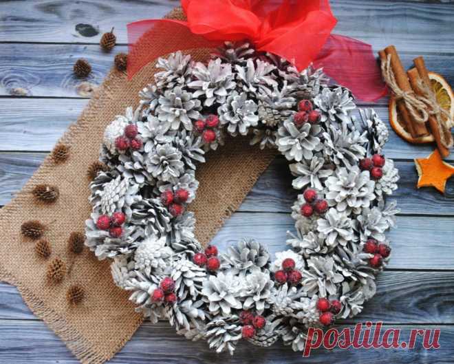 Новогодние венки из шишек: идеи для творчества — DIYIdeas