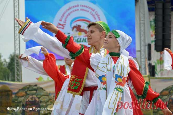 В Зауралье отметят башкирский «Праздник рода» 
В празднике башкирских родов примут участие семейные творческие коллективы из Альменевского, Сафакулевского, Щучанского районов Курганской области, Шумихи и Шадринска. Конкурсанты будут состязаться в номинациях: «Моя родословная», «Наше семейное увлечение», «Наш праздничный стол», «Творческая семья».