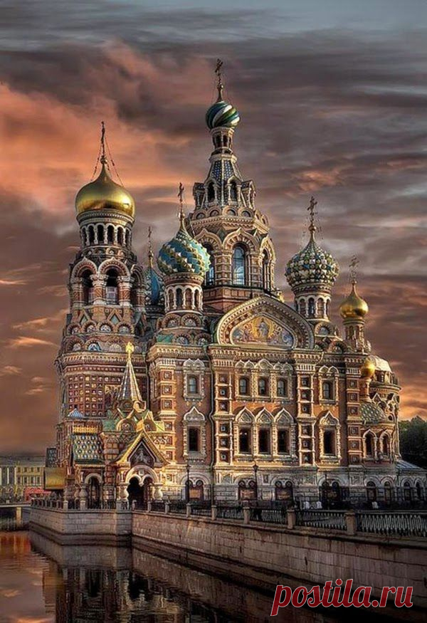 Дворцы и замки