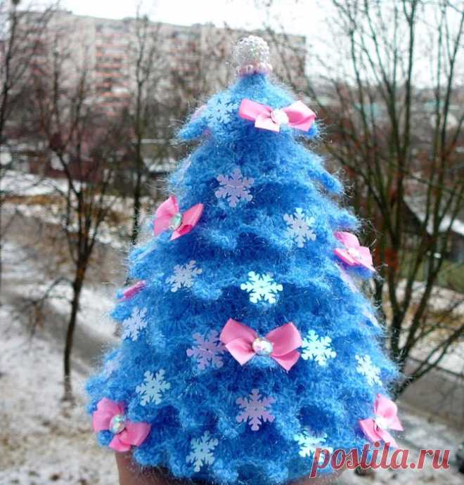 Искрящаяся новогодняя ёлочка: мастер-класс по вязанию крючком!