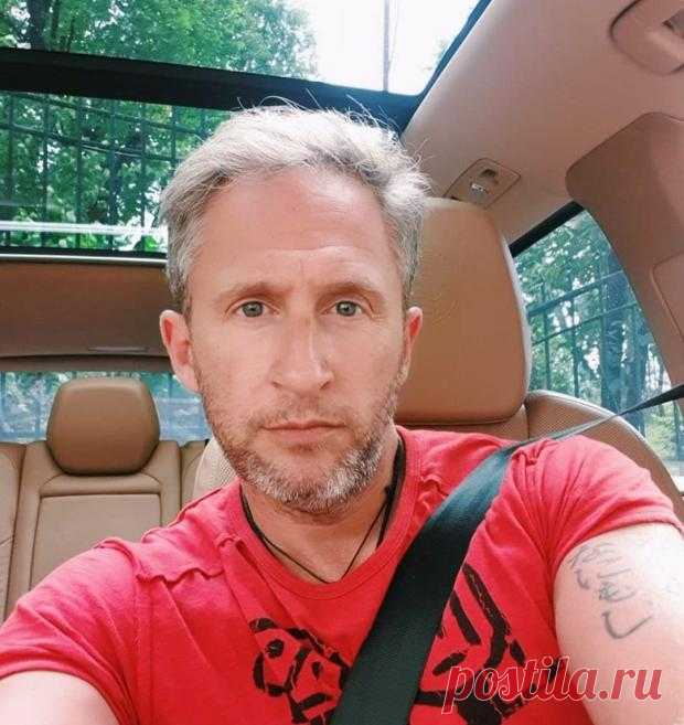 Оскар Кучера – неидеальный папа: актер рассказал о буднях своей большой семьи