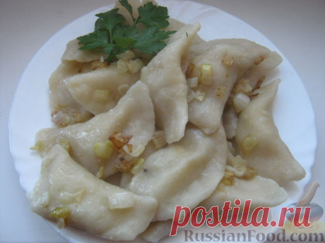 Рецепт: Вареники с кислой капустой на RussianFood.com