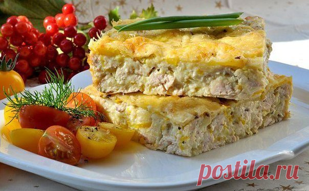 Куриный пирог-запеканка с сыром - отличный перекус в течение дня! Легко готовиться и быстро съедается!