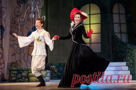 Фильм-оперетта "Марица" Имре Кальмана.