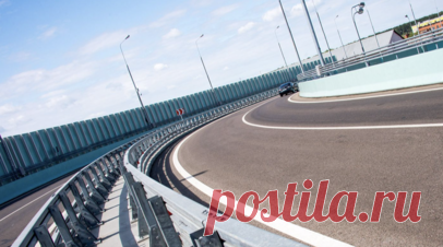 На Варшавском шоссе в Москве начался капремонт эстакады. На Варшавском шоссе в Северном Бутове начался капитальный ремонт эстакады. Движение транспорта во время работ перекрывать полностью не планируется, заявил заммэра Москвы по вопросам жилищно-коммунального хозяйства и благоустройства Пётр Бирюков. Читать далее