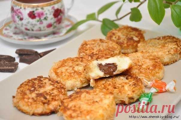 Вкуснейшие сырники с шоколадной начинкой и в панировке из овсяных хлопьев!