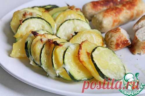 Запеченный картофель с кабачком.