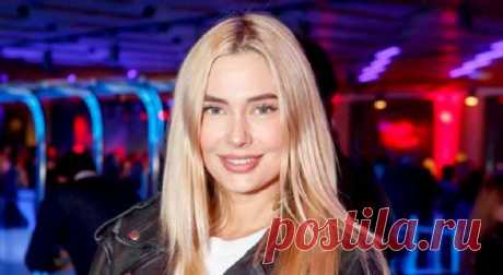 «Перестаньте писать, что я на морях»: Наталья Рудова в ярком бикини обратилась к поклонникам . Милая Я