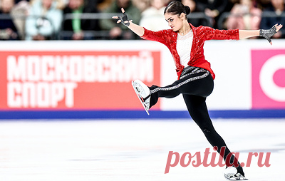Петросян рассказала, почему больше не обсуждает планируемые ультра-си. Фигуристка лидирует после короткой программы на этапе Гран-при в Москве