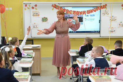 В Госдуме назвали разрешенные подарки учителям
