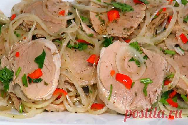 Сочная Мясная Закуска с Маринованным Луком: