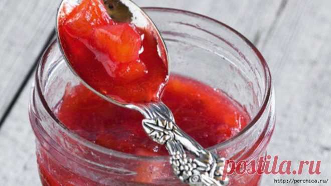 Вкусные заготовки и варенье из ревеня-15 рецептов
