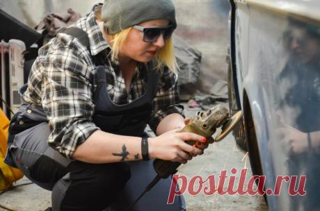 «Работаю управляющим, мастером-приемщиком, маркетологом, секретарем»: владелица автомастерской о своей профессии