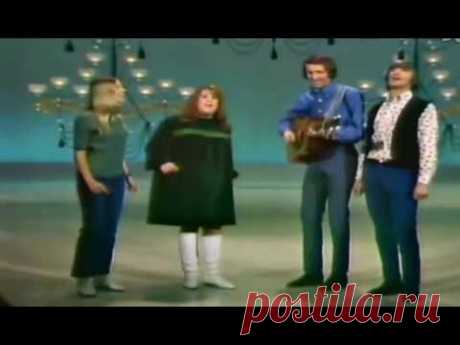 California Dreamin - Mamas &amp; The Papas - YouTube