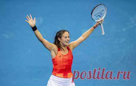 Касаткина вышла в полуфинал теннисного турнира Melbourne Summer Set 2. Россиянка со счетом 7:5, 6:1 обыграла испанку Нурию Парризас-Диас