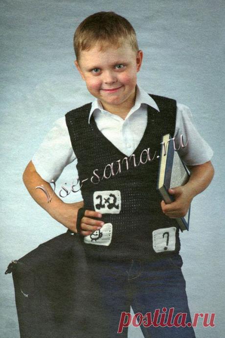 Черный жилет с рисунками