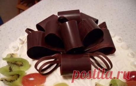КАК СДЕЛАТЬ ШОКОЛАДНЫЙ БАНТ ДЛЯ УКРАШЕНИЯ ТОРТА