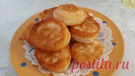 Оладьи на горячем кефире - пышные, как пух. Попробуйте!