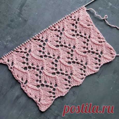 Красивый узор спицами

#узор_ажурный@knit_best

схема

Источник: https://ok.ru/vyazanukha/topic/153167067181164 Описание:
Узор спицами "Капельки" (для шапки и не только)
Ширина узора 14 п. + 2 кромочных.