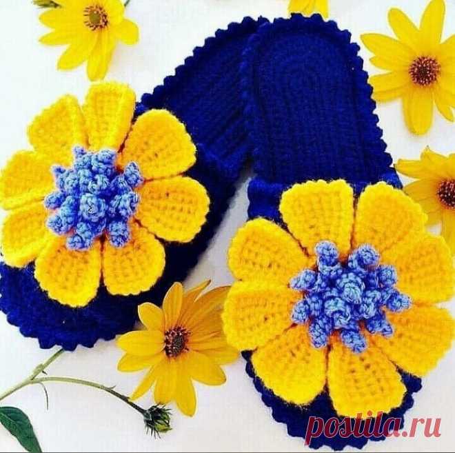 ​Вязаные тапочки