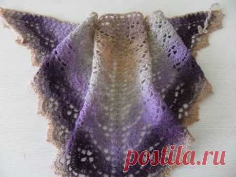 Бактус крючком из Кауни- (mini-shawl)