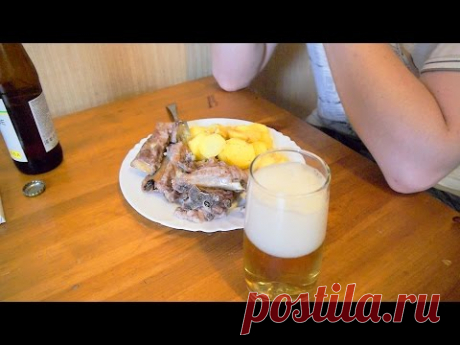 Обед бомжа. КАК ЕДЯТ БЕДНЫЕ РУССКИЕ В России. Ответ Chizhny