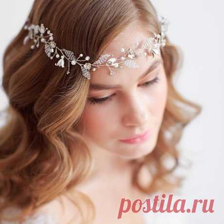Веночек в наличии))) Photo @krombergerveronika Muah @weddingstylist Acceessory #olgadelice