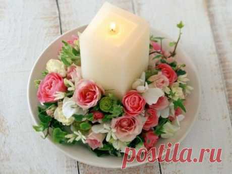 Будем благодарны...
• если мы утром проснулись;
• если мы видим солнце, луну , звезды… ;
• если мы слышим пение птиц и голоса детей…;
• если мы вчера ужинали ;
• если у нас есть холодильник, компьютер, доступ к интернету… ;
• если у нас есть близкий человек…родственники ;
• если у нас есть чистая вода ;
• если мы ходим своими ногами ;
Если у нас есть хоть что - то из этого – значит это повод радоваться жизни и быть благодарным Богу. Мы счастливейшие люди на земле!