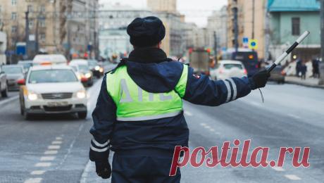 Эксперты оценили идею ввести штрафы за превышение временных ограничений скорости. В России не нужно вводить штрафы по соблюдение предписаний &quot;динамических информационных табло&quot; на дорогах, считает член общественного совета ГУ МВД Петр Шкуматов. Введение наказаний за превышение временных ограничений скорости ...