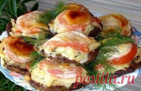9 рецептов из печени. 

1. Печень по-царски
2. Печень по-строгановски
3. Куриная печень, жаренная с грибами и гречкой
4. Печень с картофелем, запеченные в горшочке
5. Торт из печени
6. Печеночные котлеты "Парочка"
7. Салат с печенью и морковью
8. Суп-пюре из печени
9 Готовим Блины с печёночной начинкой

1. Печень по-царски.

Любители печени по достоинству оценят это блюдо. Оно может подаваться и как горячее, и как закуска. Годится и для будней и для праздничного стола.

Ин...
