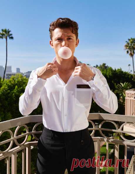 Том Холланд