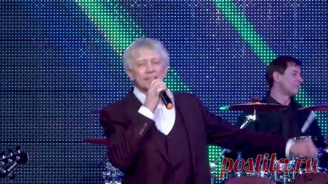 Какая песня! Грустно,что это время уже никогда не вернется...