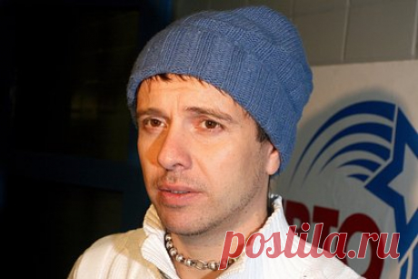 Губин ответил на обвинения в адрес Пугачевой о «перекрытии кислорода» артистам. Музыкант и продюсер Андрей Губин ответил на обвинения в адрес певицы Аллы Пугачевой о «перекрытии кислорода» другим артистам. Он заявил, что артистка никогда не мешала ничьей карьере. Однако он отметил, что Пугачева иногда отказывалась выступать на сцене с другими звездами.